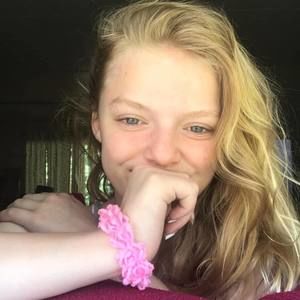 Meet your Posher, Abigail